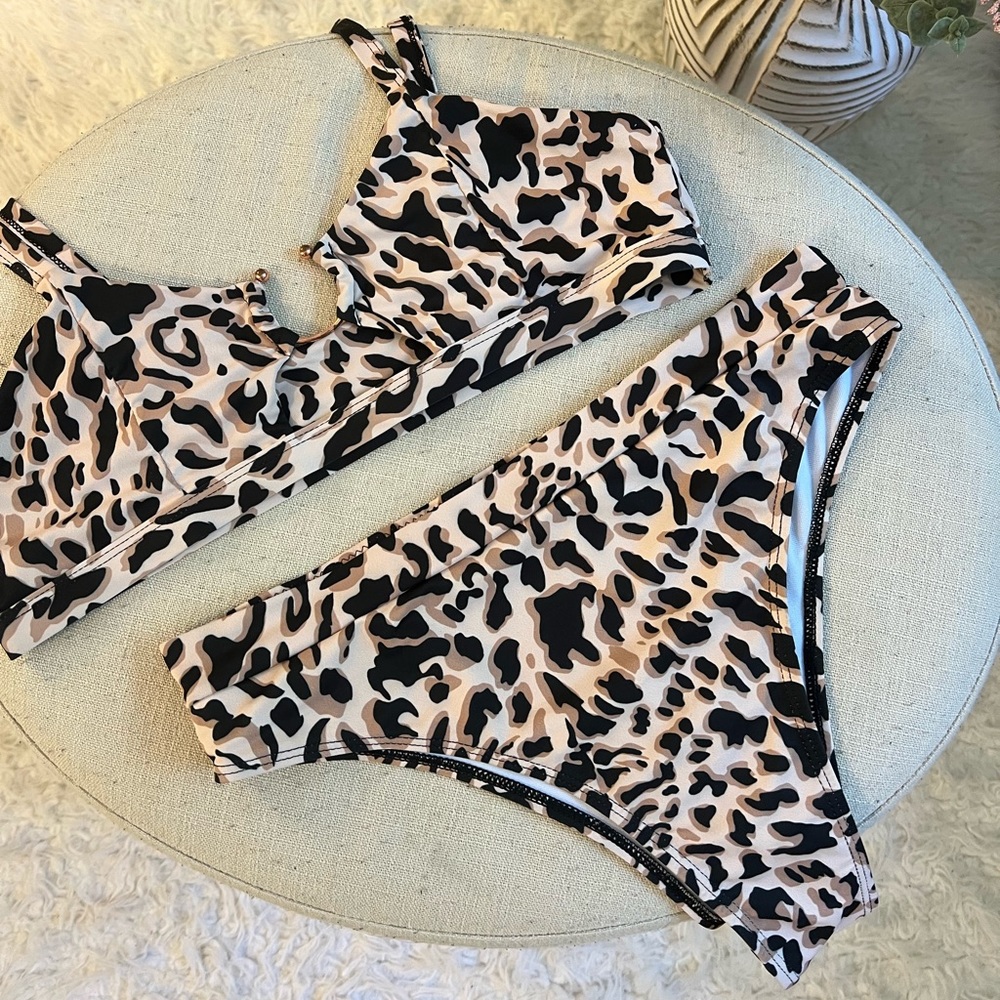 Shein cheetah print bikini, L